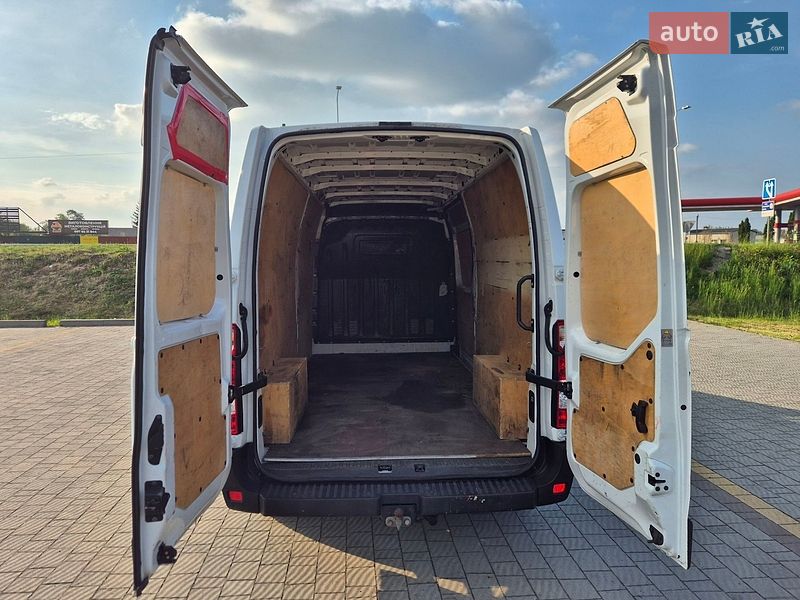Грузовой фургон Renault Master 2020 в Стрые