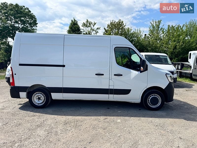 Вантажний фургон Renault Master 2022 в Тернополі