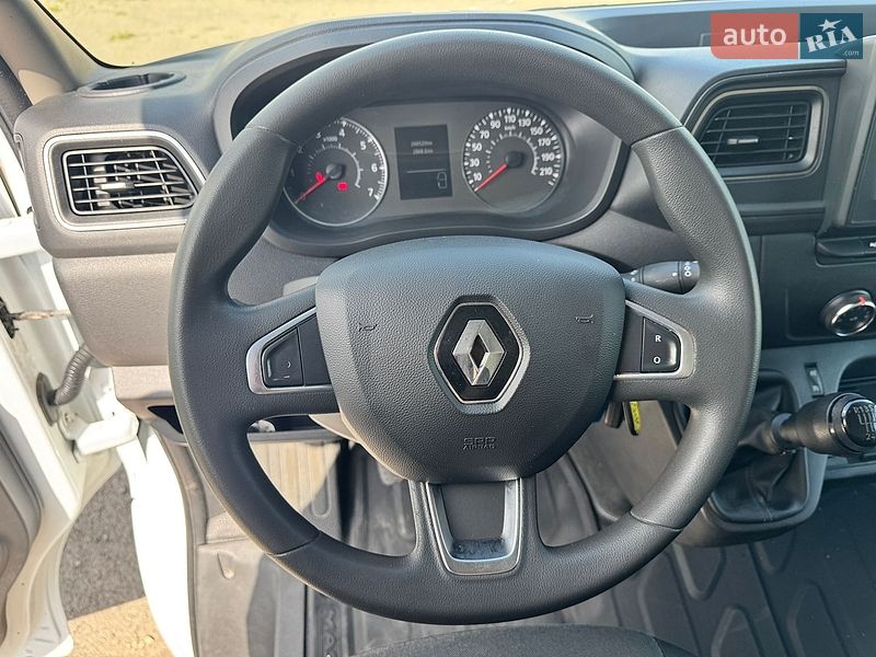 Вантажний фургон Renault Master 2022 в Тернополі
