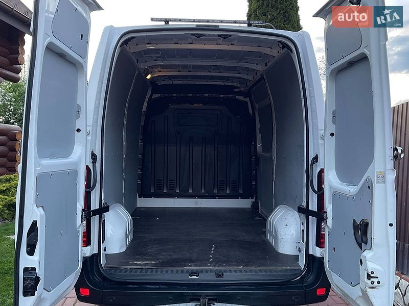 Микроавтобус грузовой (до 3,5т) Renault Master 2023 в Киеве