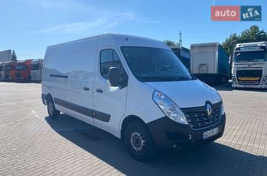 Вантажний фургон Renault Master 2016 в Мукачевому