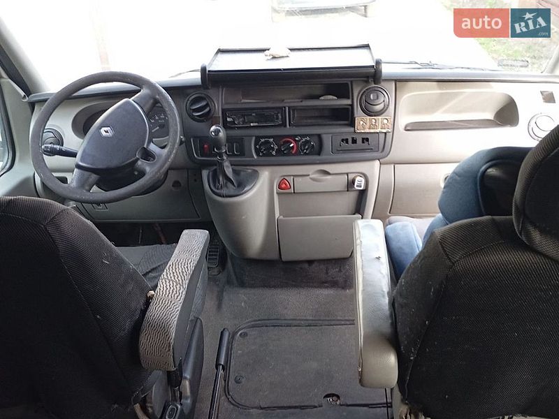 Мінівен Renault Master 2006 в Володимирі