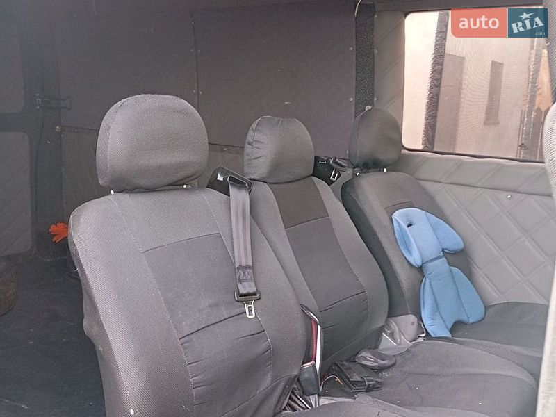 Мінівен Renault Master 2006 в Володимирі