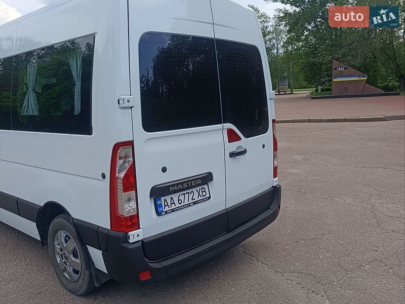 Мінівен Renault Master 2013 в Кропивницькому