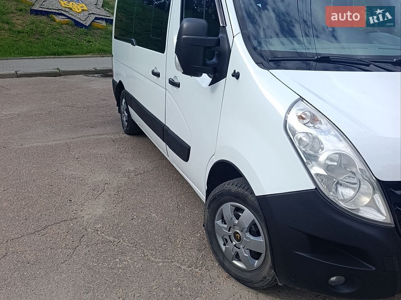 Мінівен Renault Master 2013 в Кропивницькому