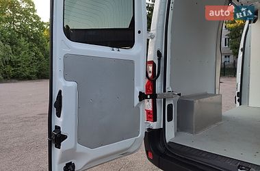 Вантажний фургон Renault Master 2021 в Бердичеві
