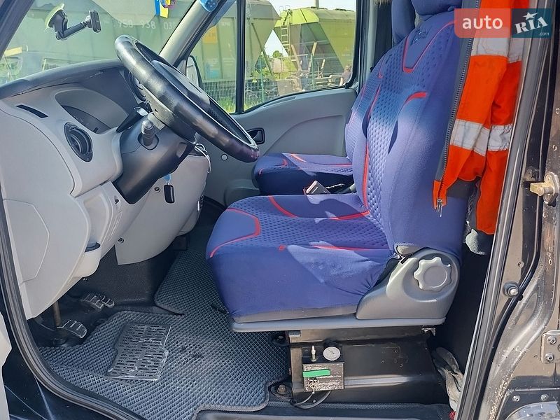 Автовоз Renault Master 2010 в Звягелі