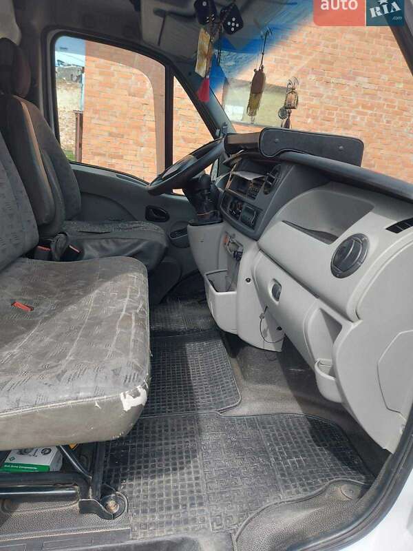 Минивэн Renault Master 2010 в Рожище