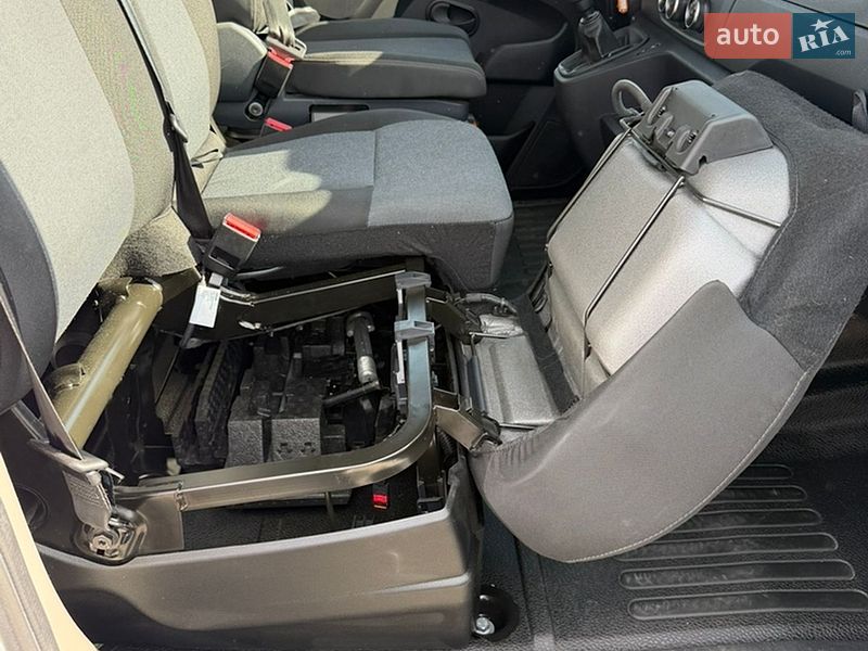 Грузовой фургон Renault Master 2022 в Луцке