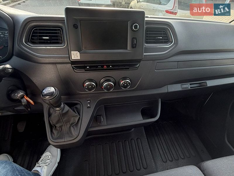 Вантажний фургон Renault Master 2022 в Луцьку