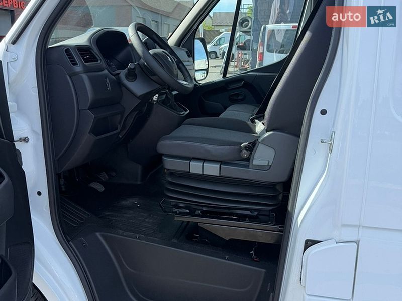 Вантажний фургон Renault Master 2022 в Луцьку