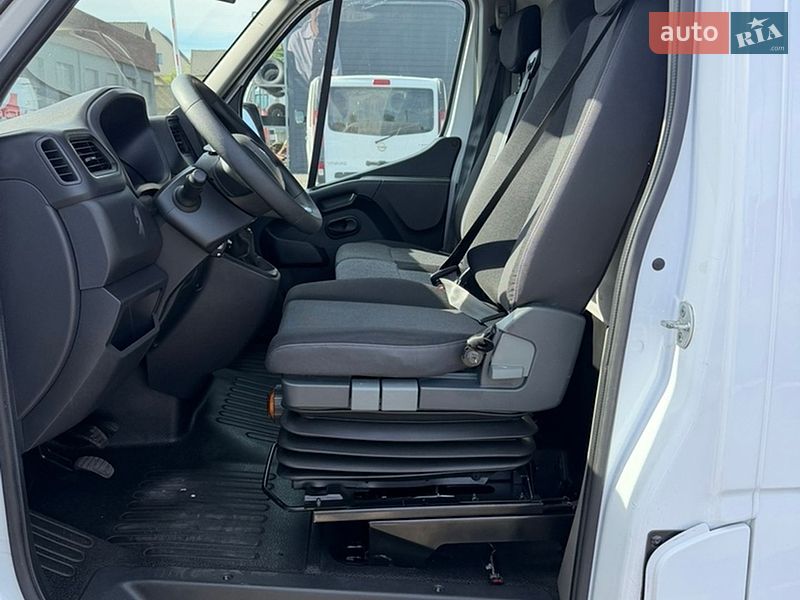 Грузовой фургон Renault Master 2022 в Луцке