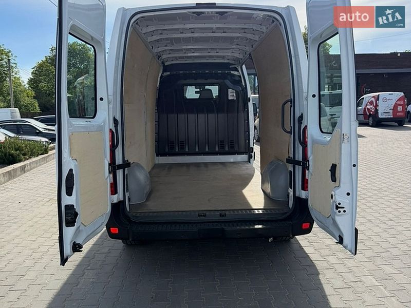 Грузовой фургон Renault Master 2022 в Луцке