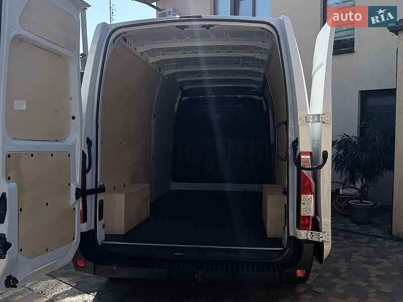 Грузовой фургон Renault Master 2021 в Киеве