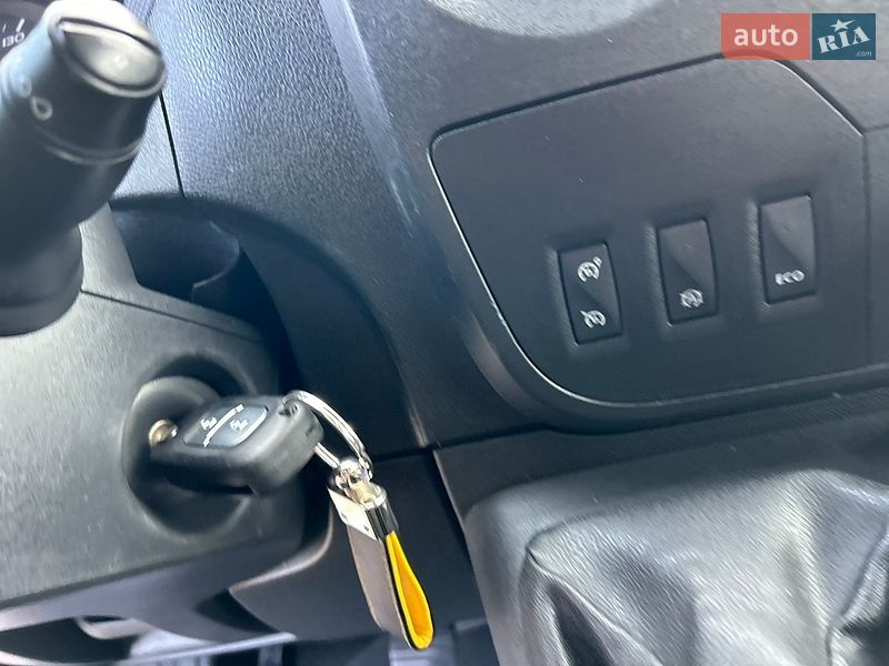 Тентованый Renault Master 2020 в Хусте фото 35 Тентованый Renault Master 2020 в Хусте