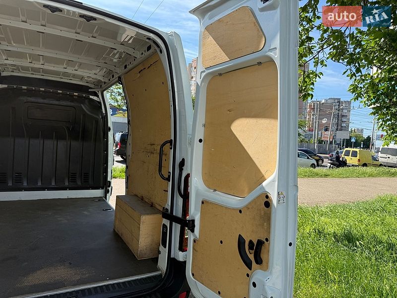 Вантажний фургон Renault Master 2021 в Одесі