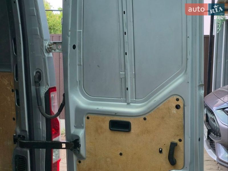 Грузовой фургон Renault Master 2016 в Золотоноше