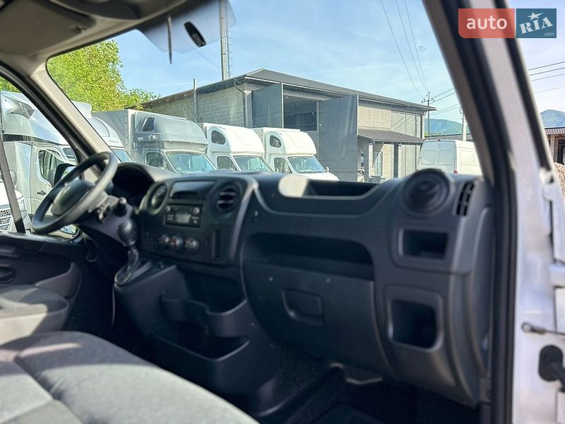 Вантажний фургон Renault Master 2018 в Хусті