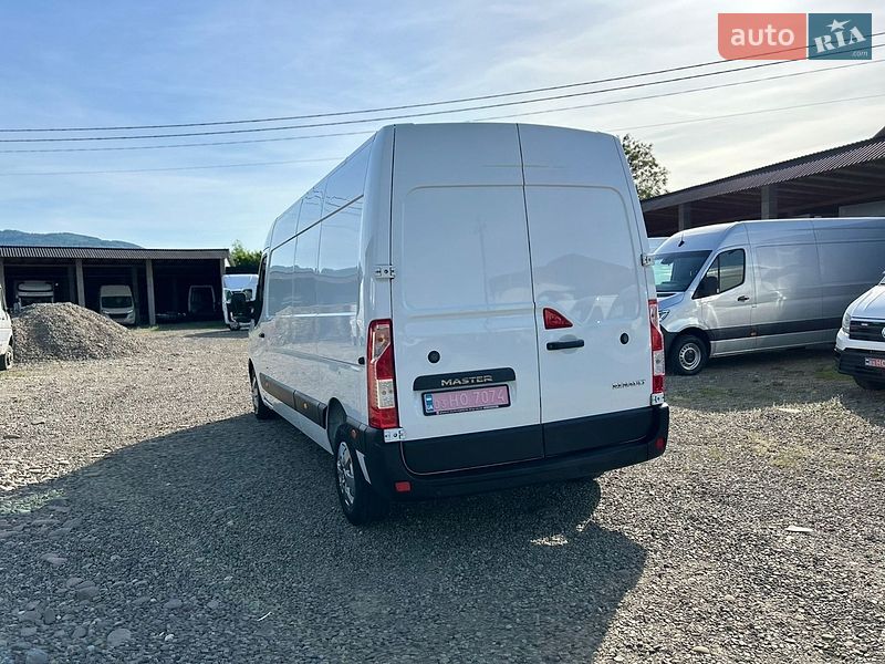 Вантажний фургон Renault Master 2022 в Хусті