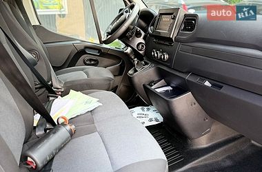 Вантажний фургон Renault Master 2021 в Рівному