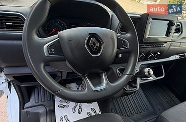 Вантажний фургон Renault Master 2021 в Рівному