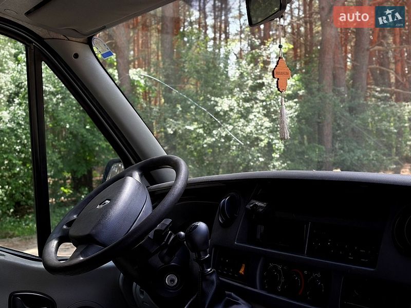 Мінівен Renault Master 2008 в Вараші