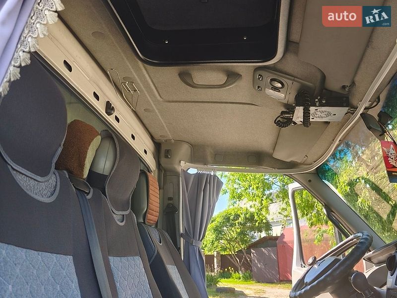 Тентованый Renault Master 2006 в Чорткове