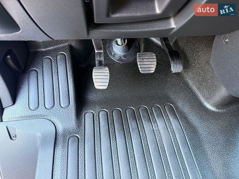 Грузовой фургон Renault Master 2019 в Луцке