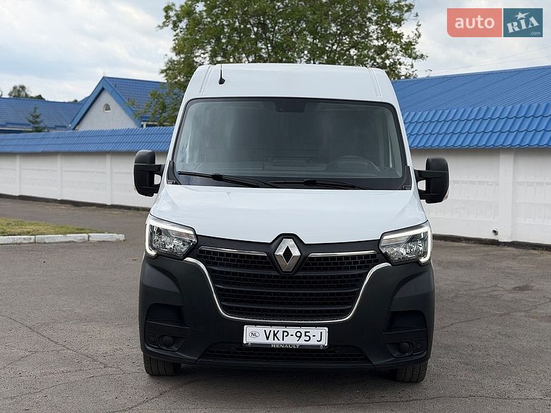 Вантажний фургон Renault Master 2022 в Радивиліві