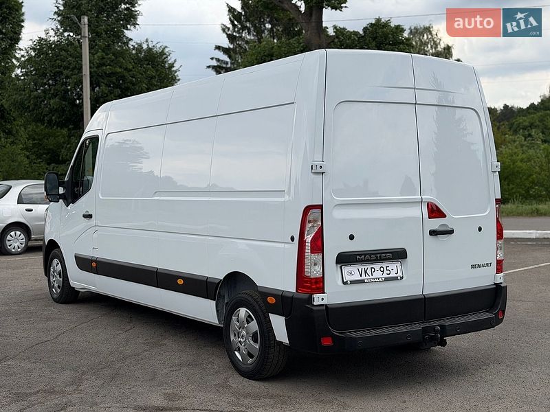 Вантажний фургон Renault Master 2022 в Радивиліві