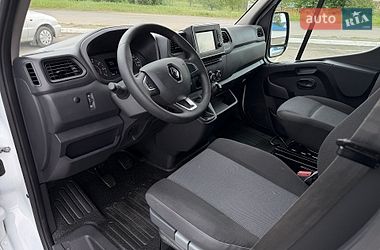 Вантажний фургон Renault Master 2022 в Радивиліві