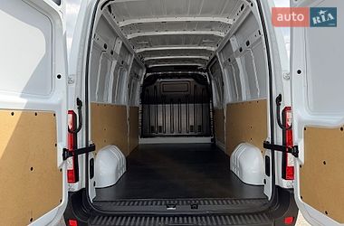 Вантажний фургон Renault Master 2022 в Радивиліві