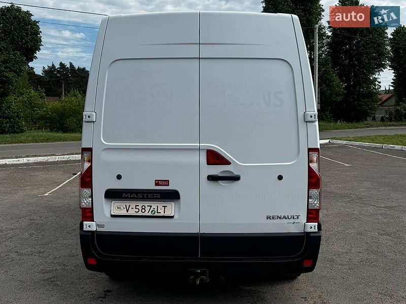 Вантажний фургон Renault Master 2018 в Рівному