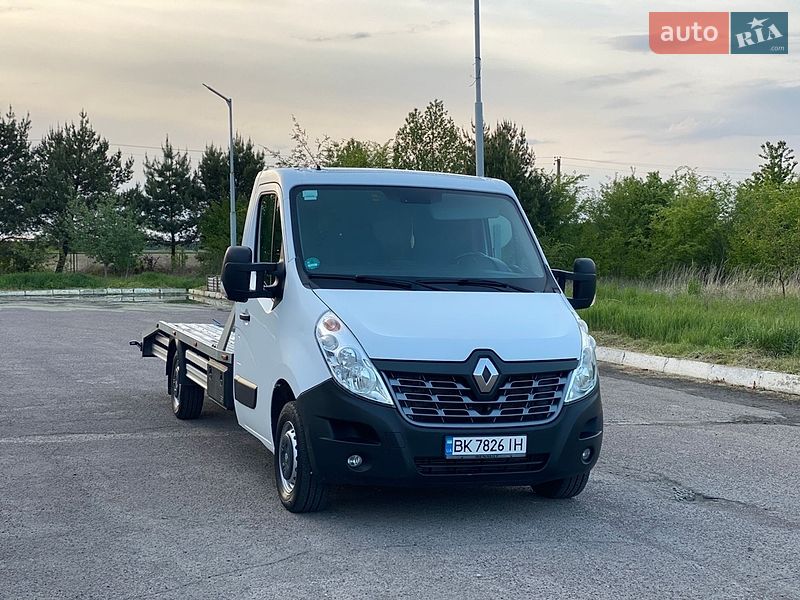Евакуатор Renault Master 2018 в Радивиліві