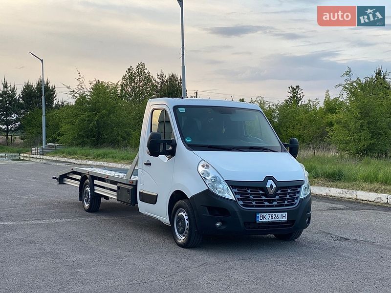 Евакуатор Renault Master 2018 в Радивиліві