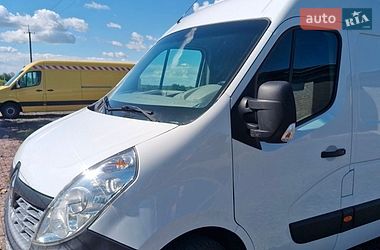 Вантажний фургон Renault Master 2017 в Нововолинську