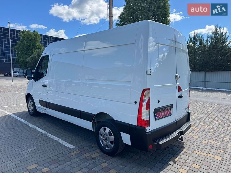 Вантажний фургон Renault Master 2017 в Луцьку