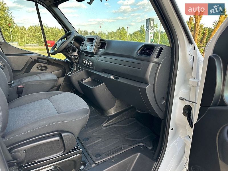 Другие грузовики Renault Master 2023 в Киеве