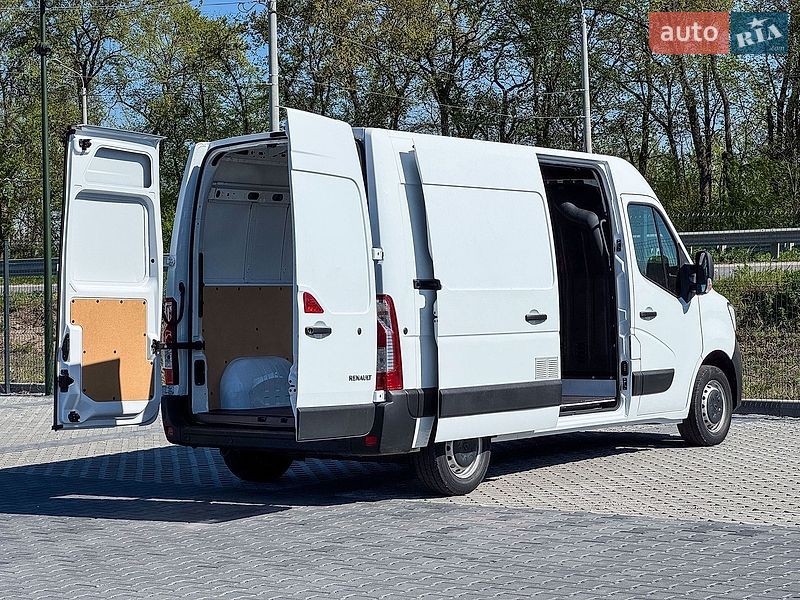 Вантажний фургон Renault Master 2021 в Рівному