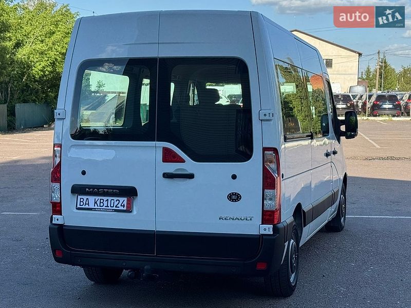 Мікроавтобус Renault Master 2015 в Дубні