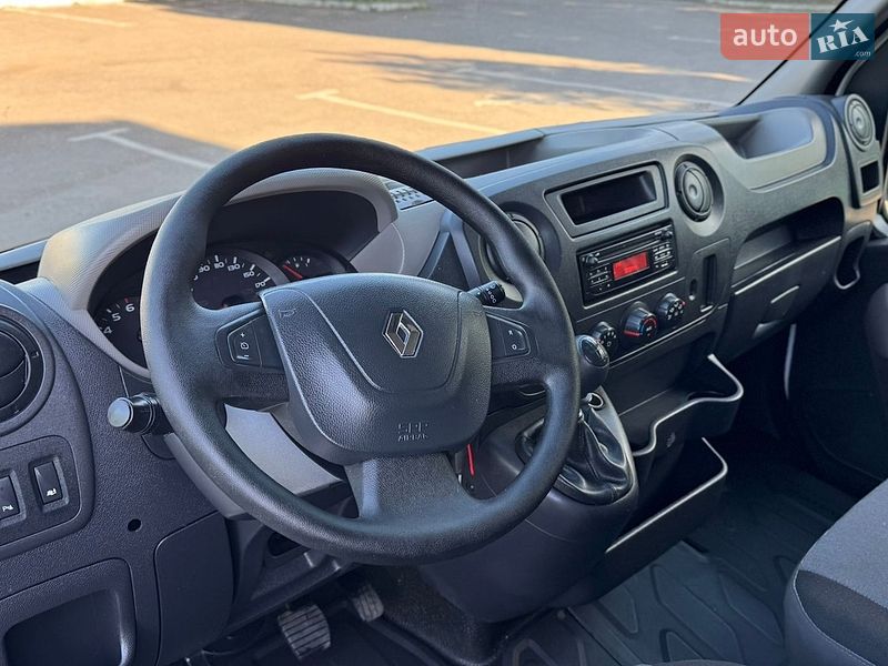 Мікроавтобус Renault Master 2015 в Дубні