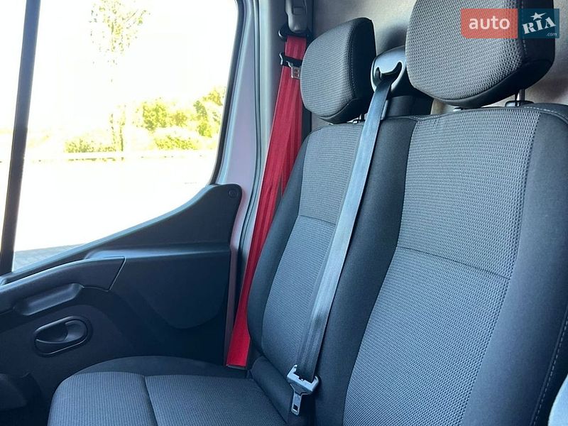 Грузовой фургон Renault Master 2023 в Днепре
