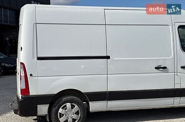 Вантажний фургон Renault Master 2017 в Львові