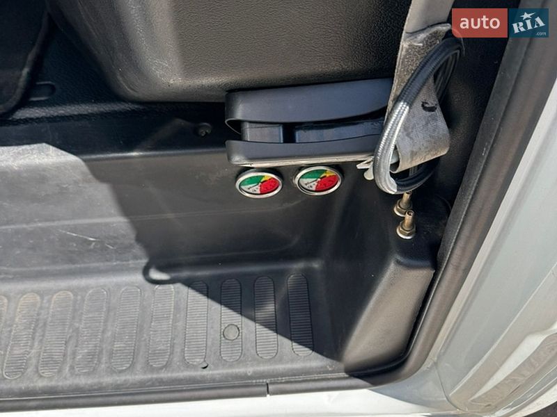 Автовоз Renault Master 2016 в Дубні
