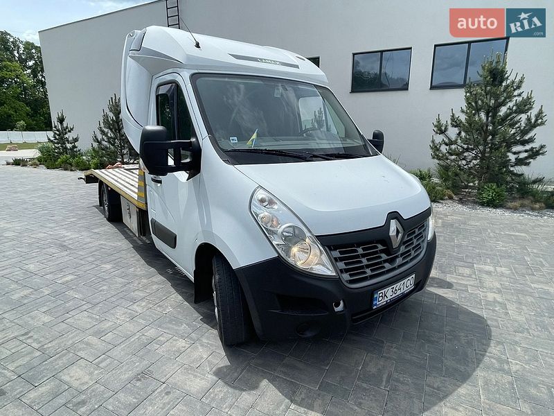 Автовоз Renault Master 2015 в Луцке