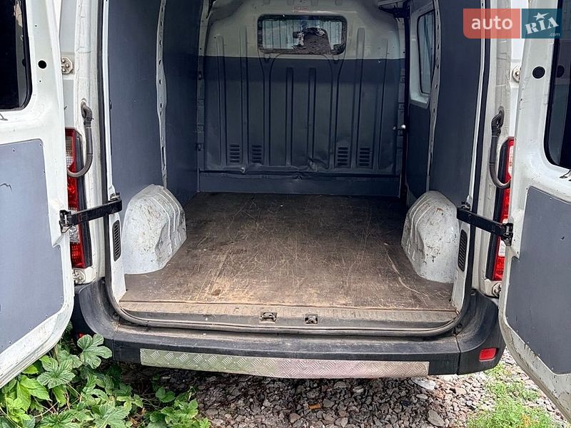 Грузовой фургон Renault Master 2014 в Киеве