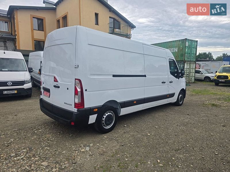 Вантажний фургон Renault Master 2022 в Стрию