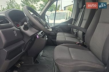 Вантажний фургон Renault Master 2022 в Стрию