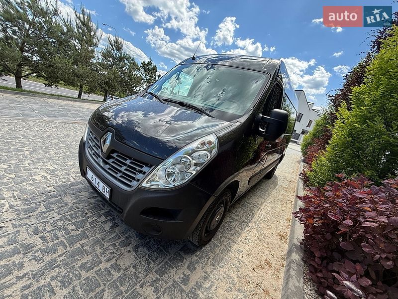 Вантажний фургон Renault Master 2016 в Львові