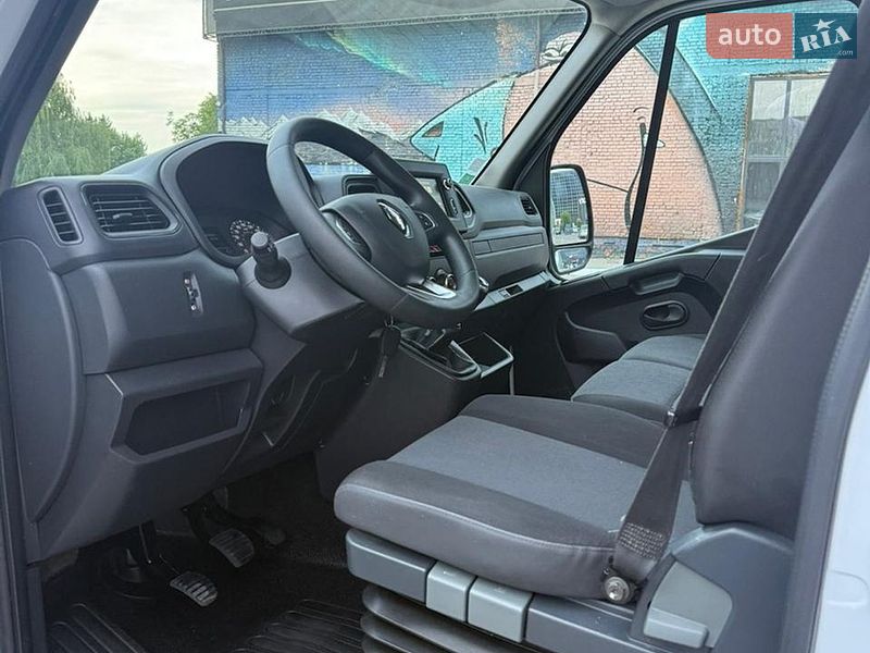 Вантажний фургон Renault Master 2021 в Луцьку